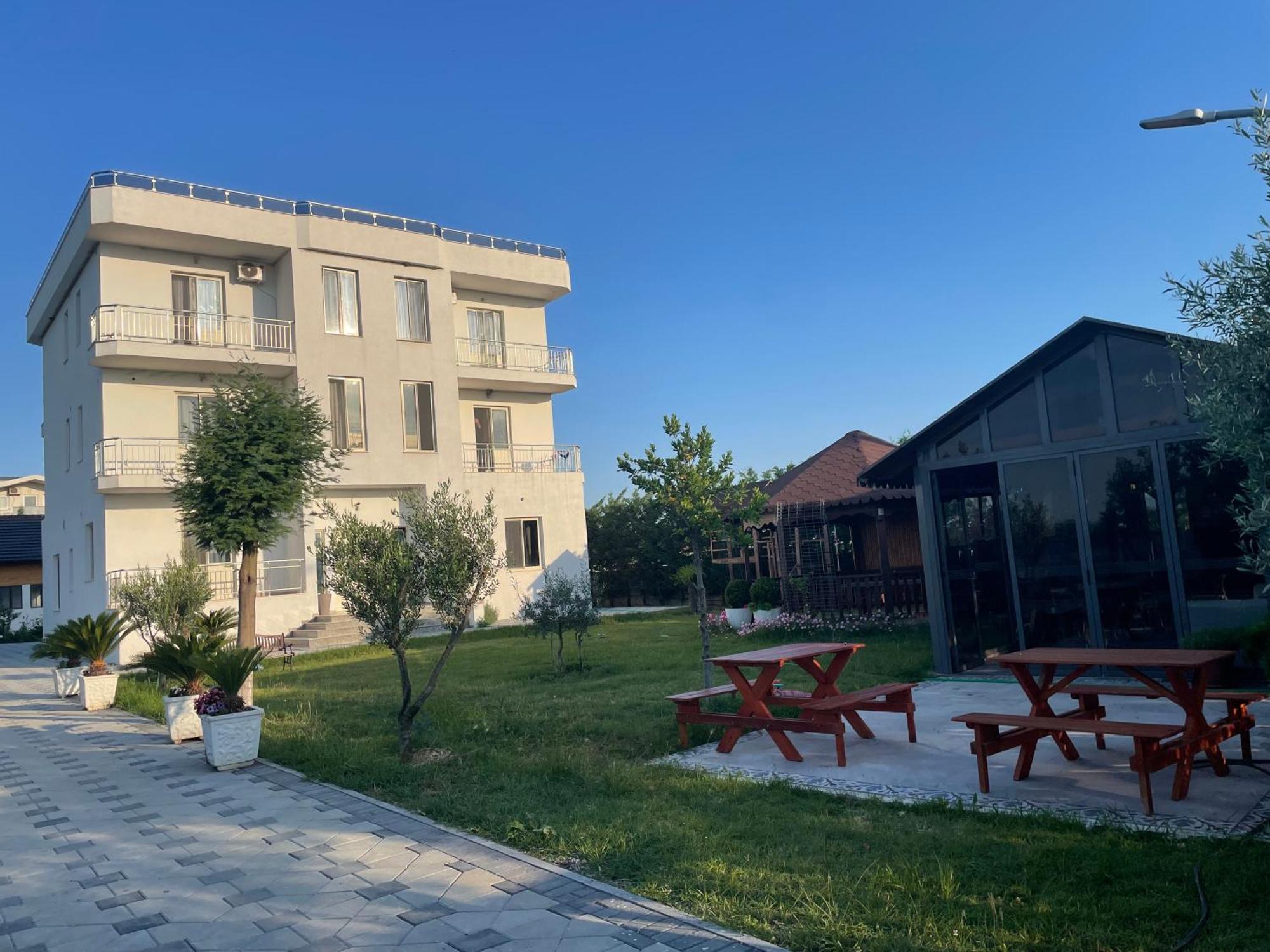 Kunevain Guest House Lezhë Dış mekan fotoğraf