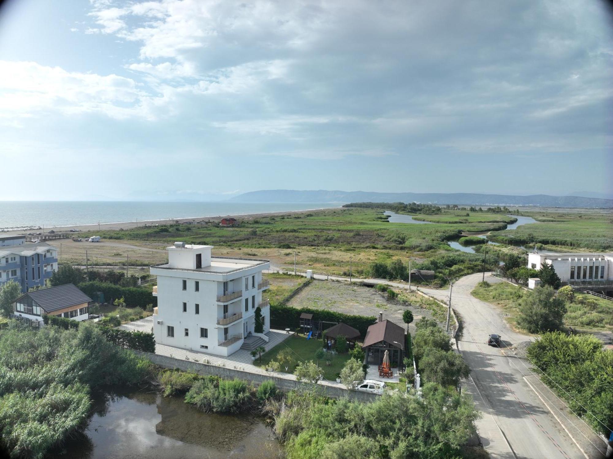 Kunevain Guest House Lezhë Dış mekan fotoğraf
